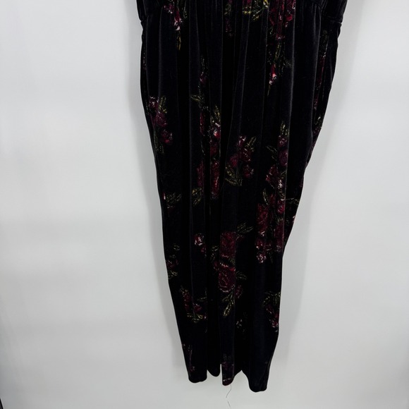 Love on a Hanger Jumpsuit Womens Large Black Floral Velvet Pockets - Picture 10 of 16